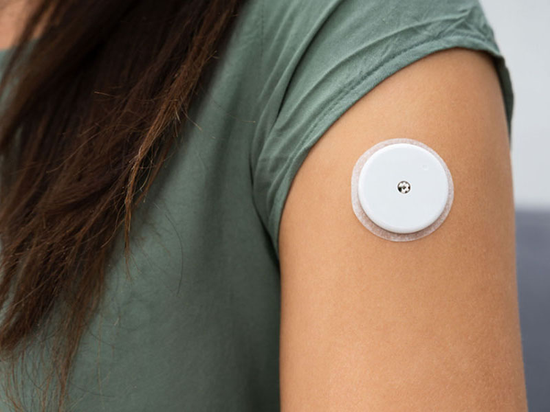 Bluetooth continuous glucose monitoring device